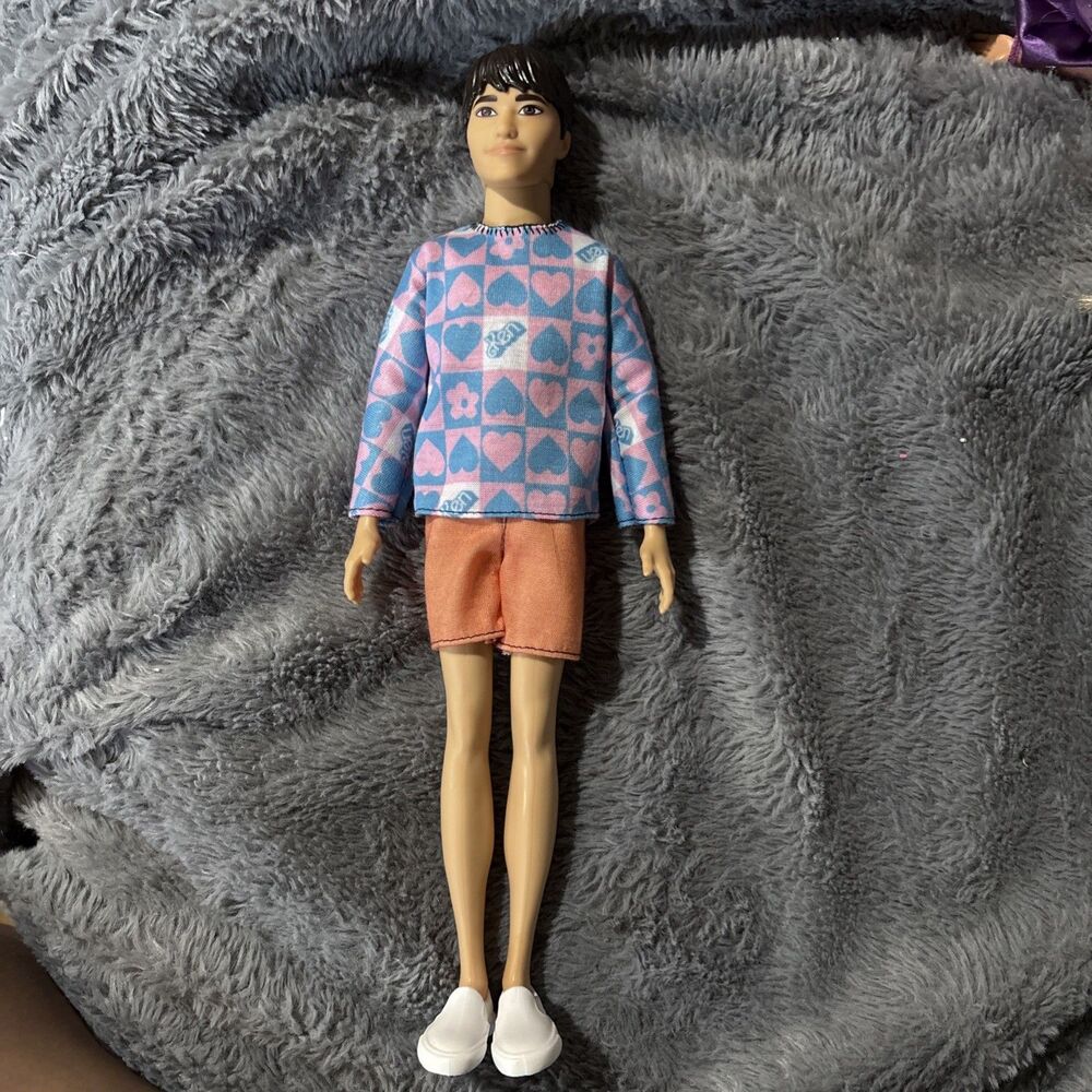 Barbie Mattel Fashionistas Ken Doll #219 HRH24 Mattel Original Outfit Asian Ken